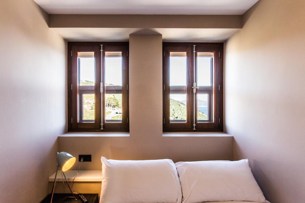 פיניסטרה Hotel O Semaforo מראה חיצוני תמונה